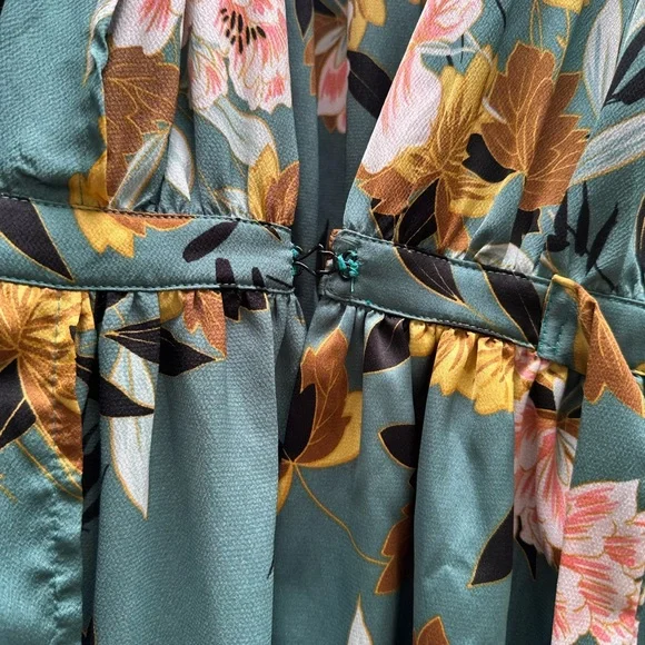 Floral Maxi Wrap Dress - Picture 6 of 6